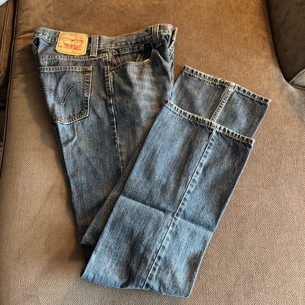 Levi's Men's 527 Low Bootcut Jeans in Classic Blue size 31x34